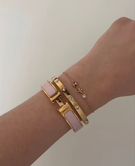 Luxe H bangle